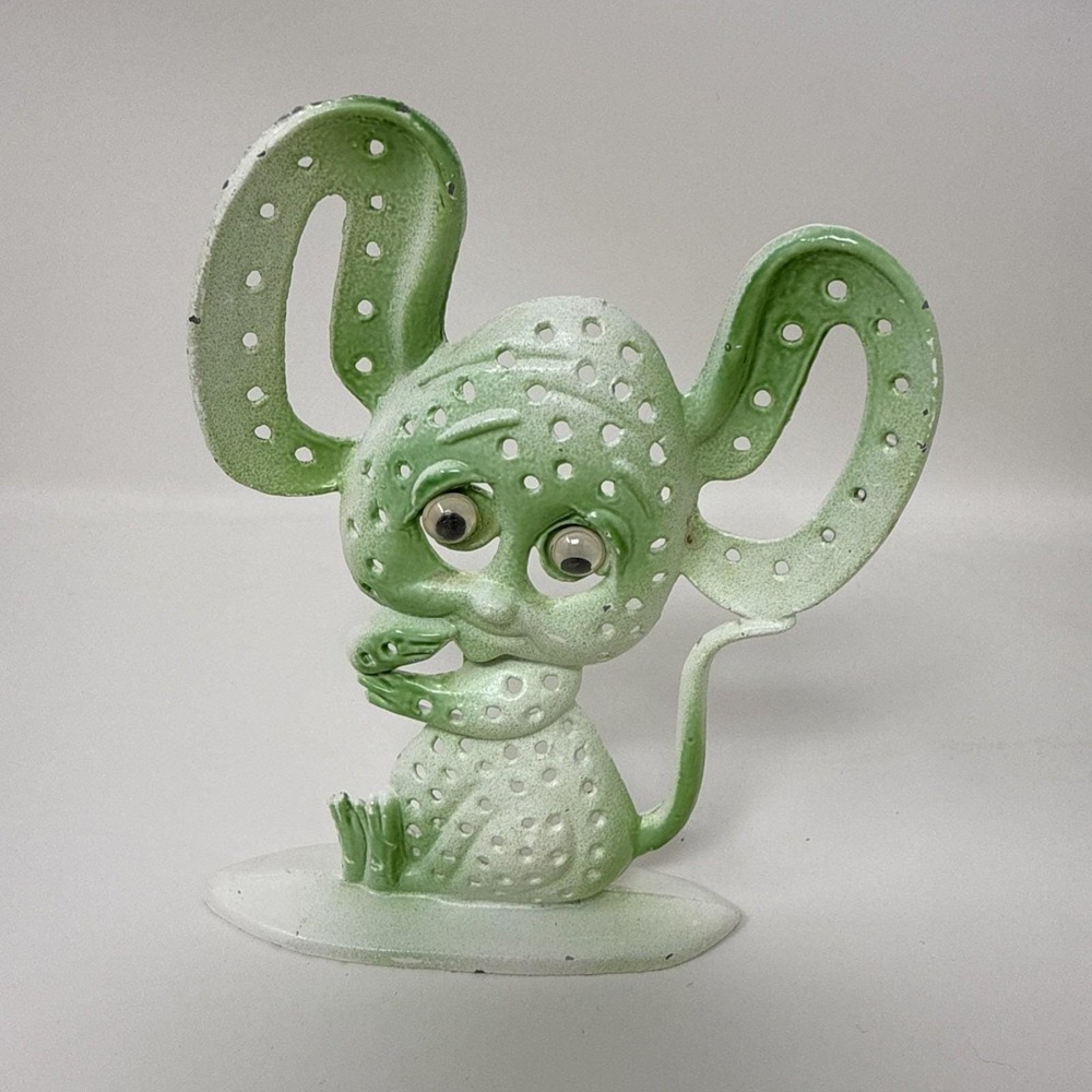Retro Metal Green MOUSE Shape Earring Holder Google Eyes Revere Mfg USA VTG 70s